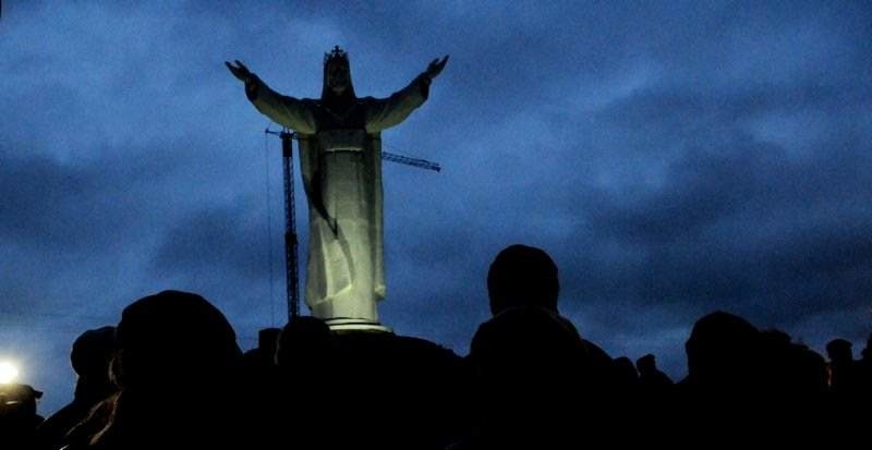 Największy na świecie pomnik Chrystusa Króla w Świebodzinie już stoi